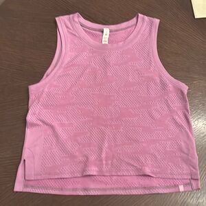 Lululemon Train to Be Tank Top *Camo
Dot Camo Wisteria Purple top size 4